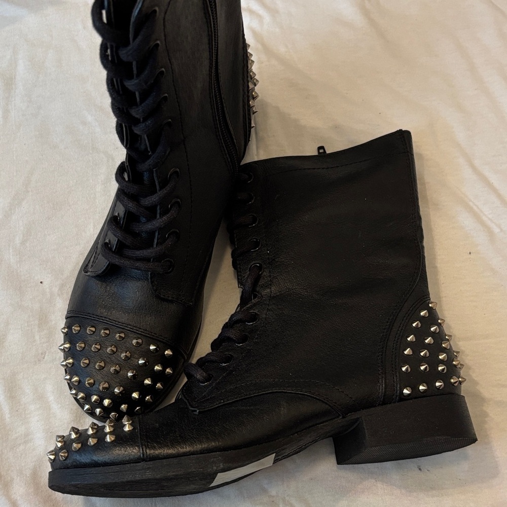 Boots combat womens new size 7.5M lace up side zip studded leather black